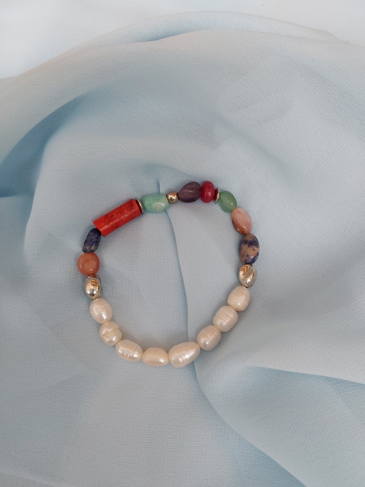 Multi-gemstones and pearl bracelet
