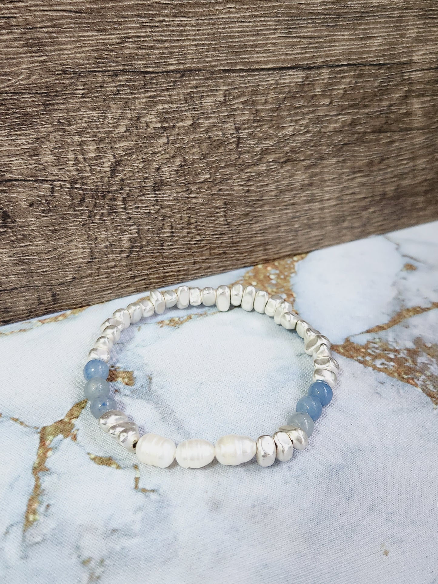 Blue aventurine and pearl bracelet