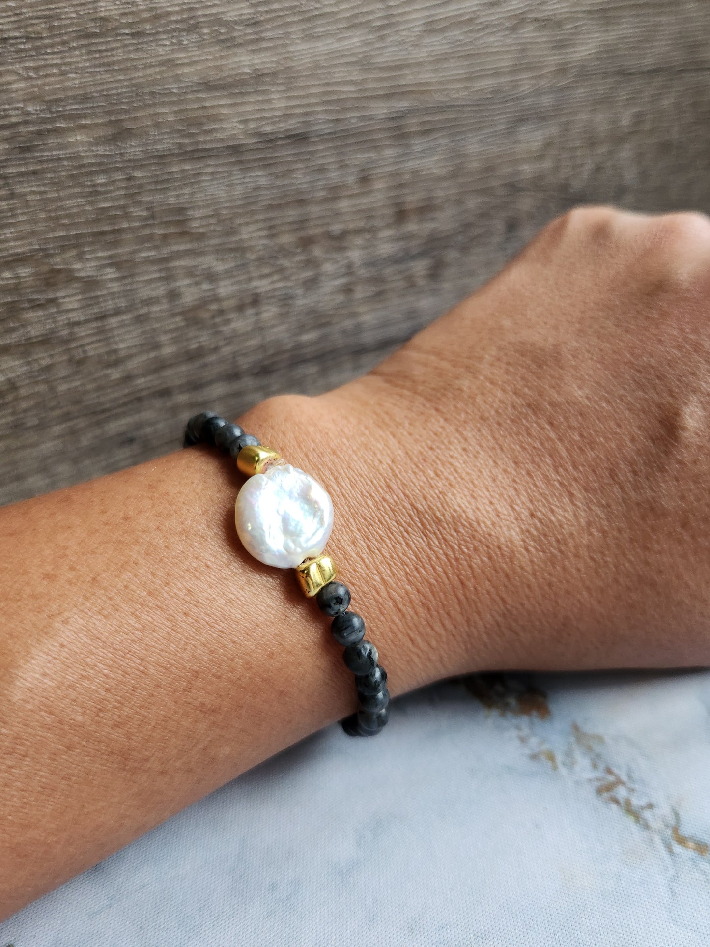 Labradorite and Baroque Pearl Bracelet