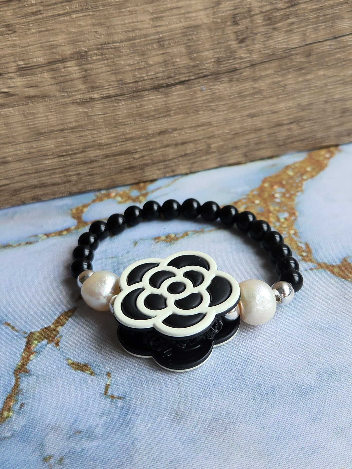 Love, Camellia White Pearl Bracelet