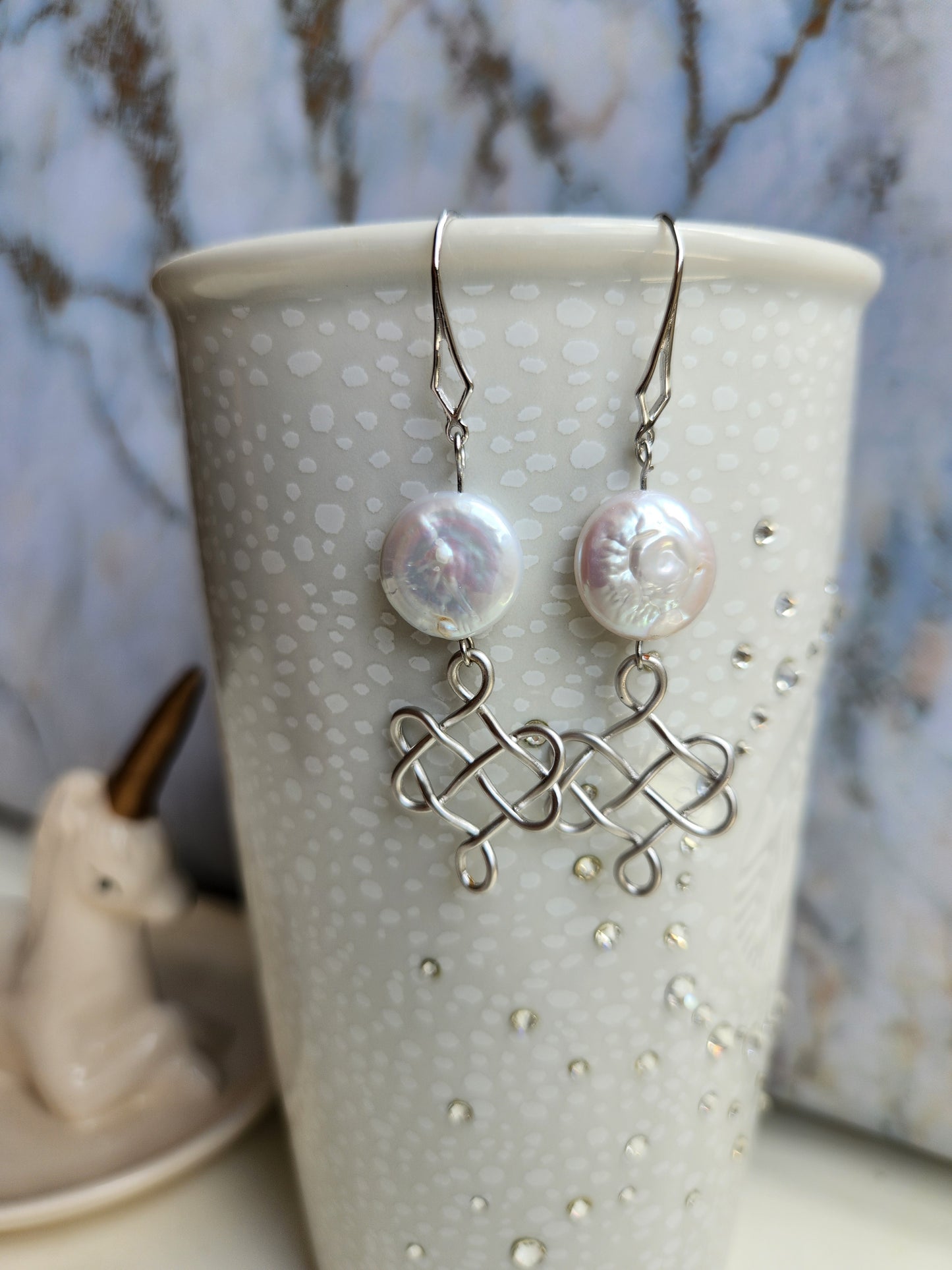 Girl with Chinese Knot Pearl Earrings