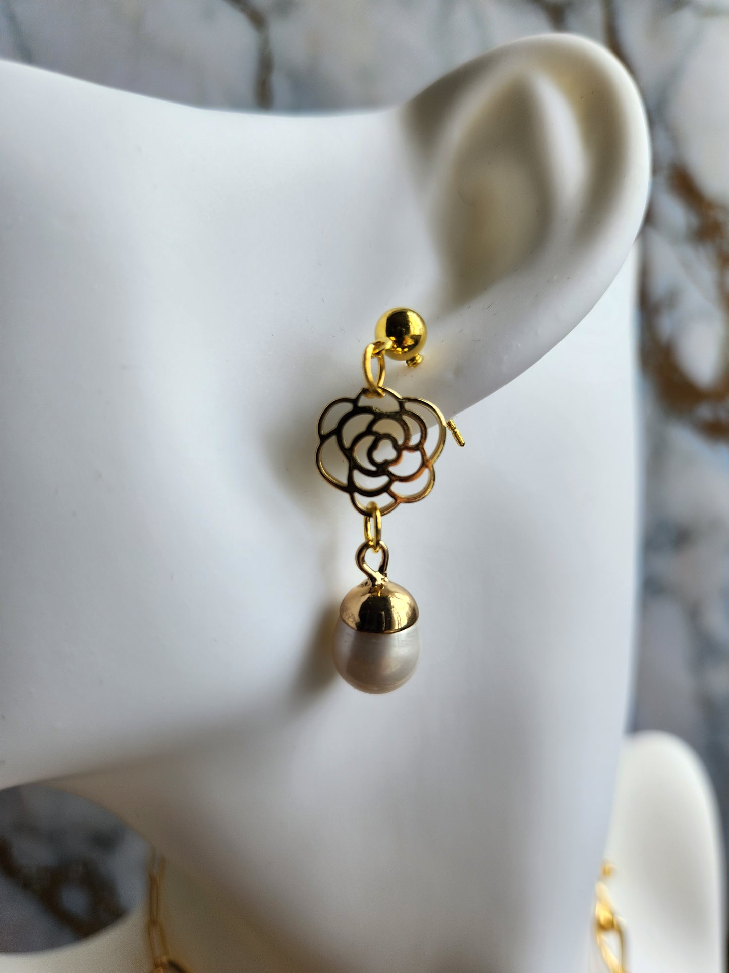 Love, Camellia Oval Pearl Earrings