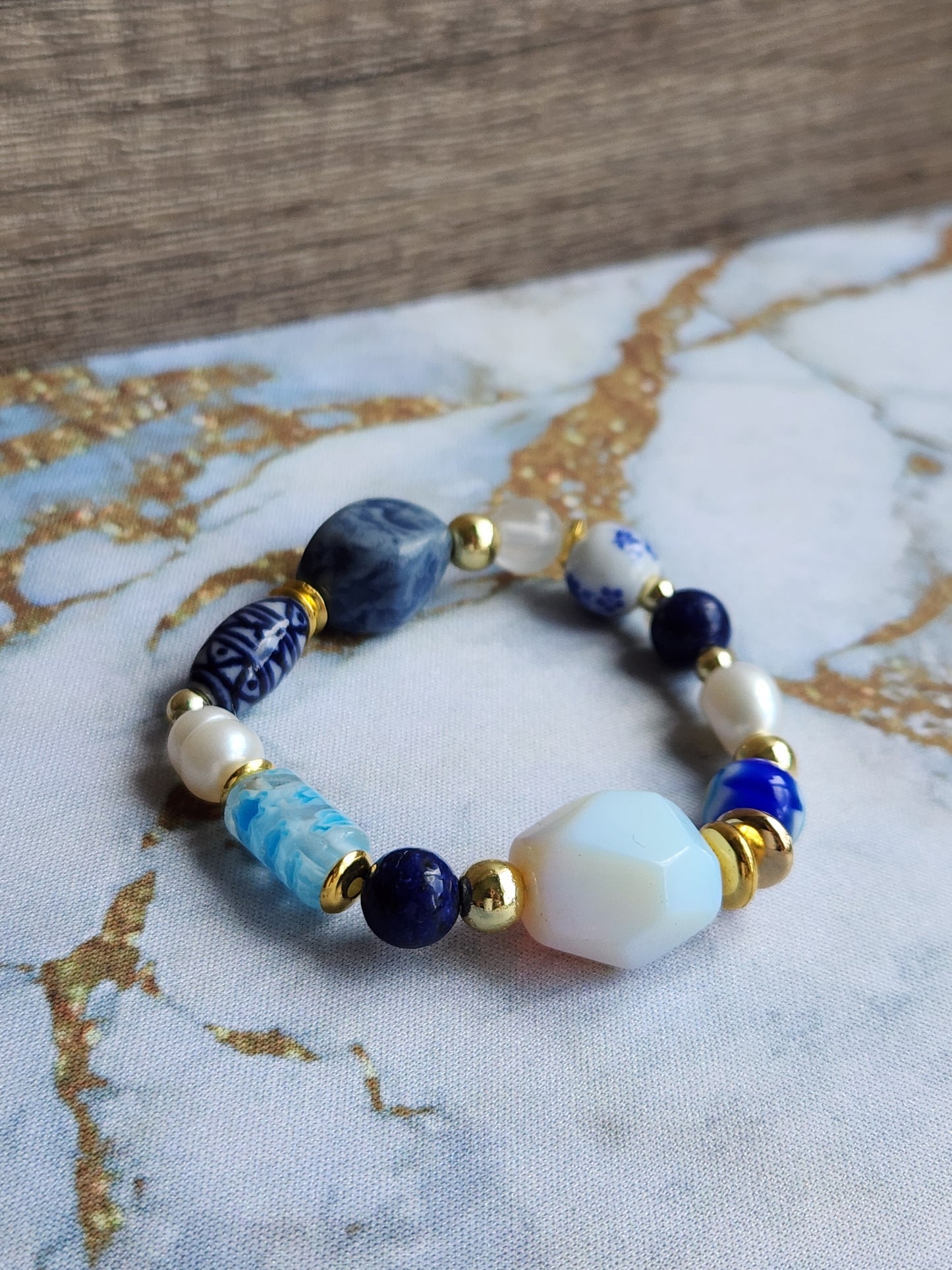 Tang Porcelain Moonstone, Lapis Lazuli and white Pearl Bracelet