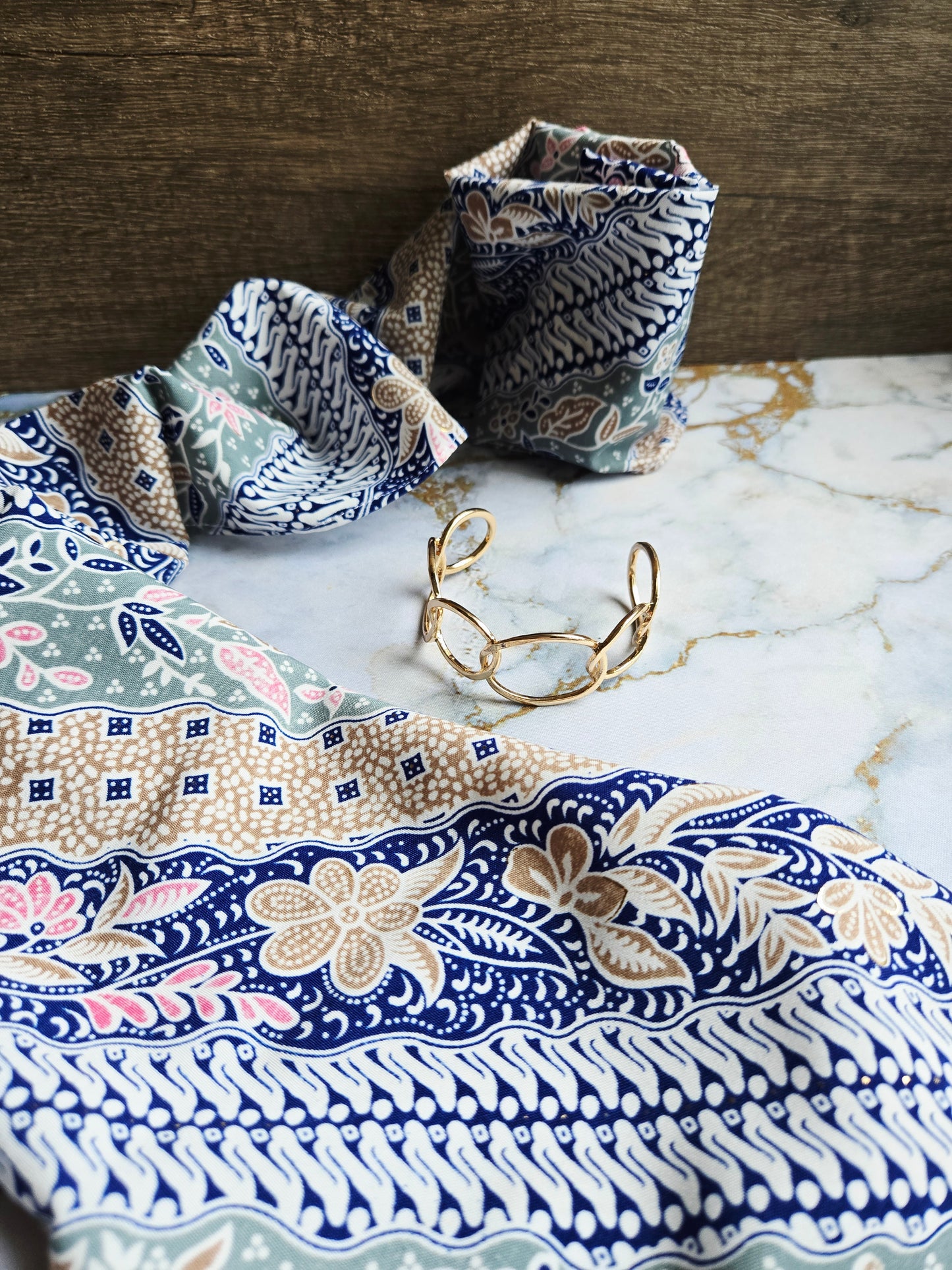 Anak Batik Blue & Pink Scarf Bangle