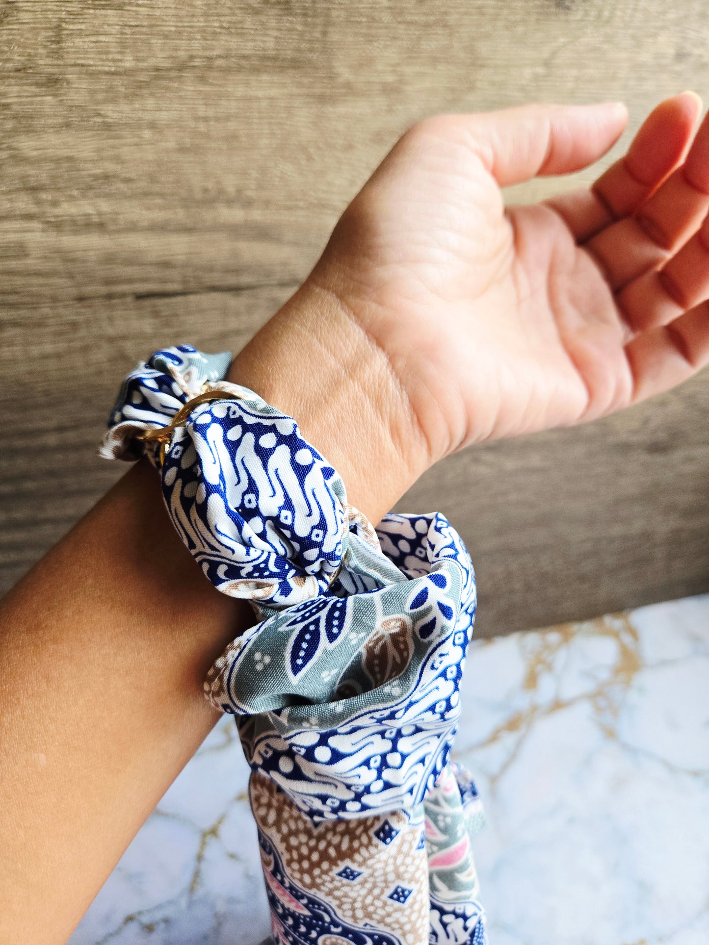 Anak Batik Blue & Pink Scarf Bangle