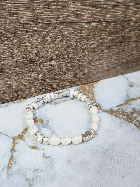 White pearl bracelet