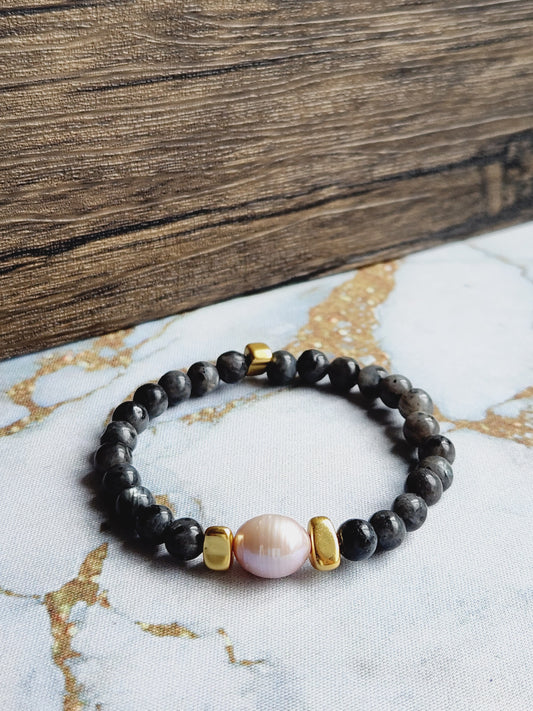 Labradorite and Pearl Bracelet