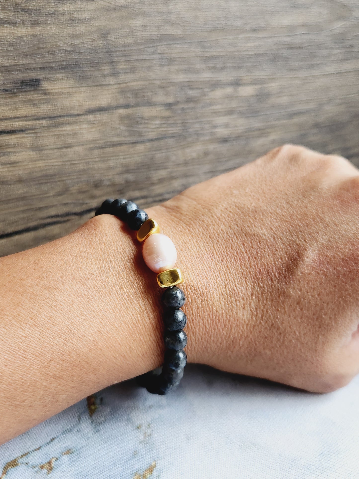 Labradorite and Pearl Bracelet