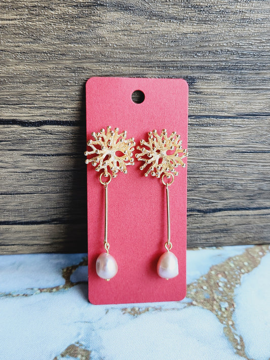 Pearl earrings with gold sea anemone