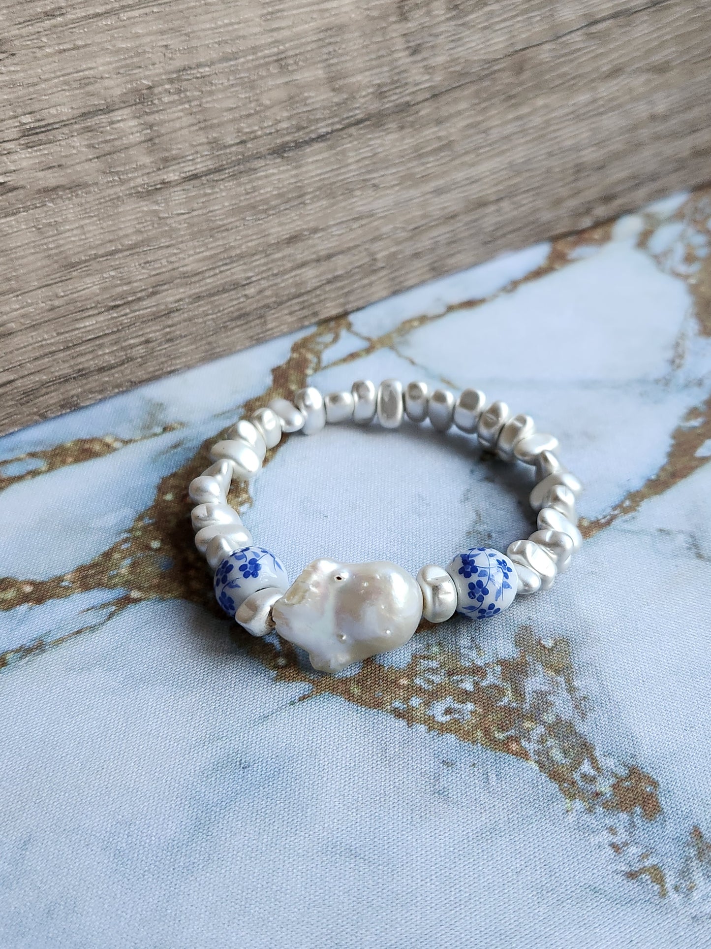 Tang Porcelain White Baroque Pearl Bracelet