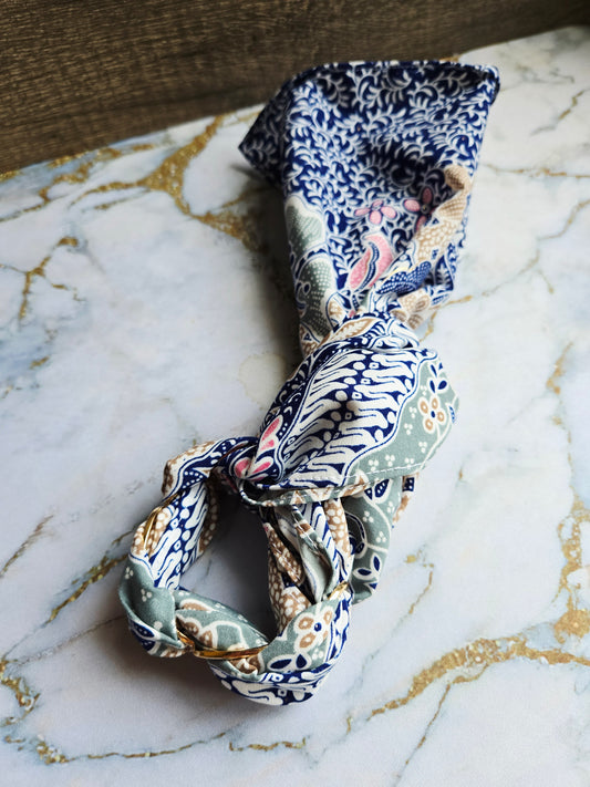 Anak Batik Blue & Pink Scarf Bangle